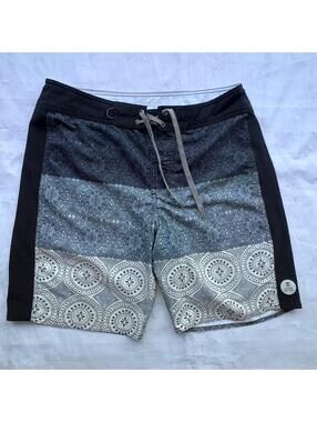 Roark Revival Board Shorts Mens 32 Blue Pattern Swim Trunks Surf Beach 8” Inseam